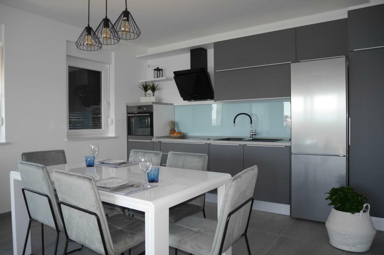 Luxury Apartments Beach Jesenice  Exterior foto