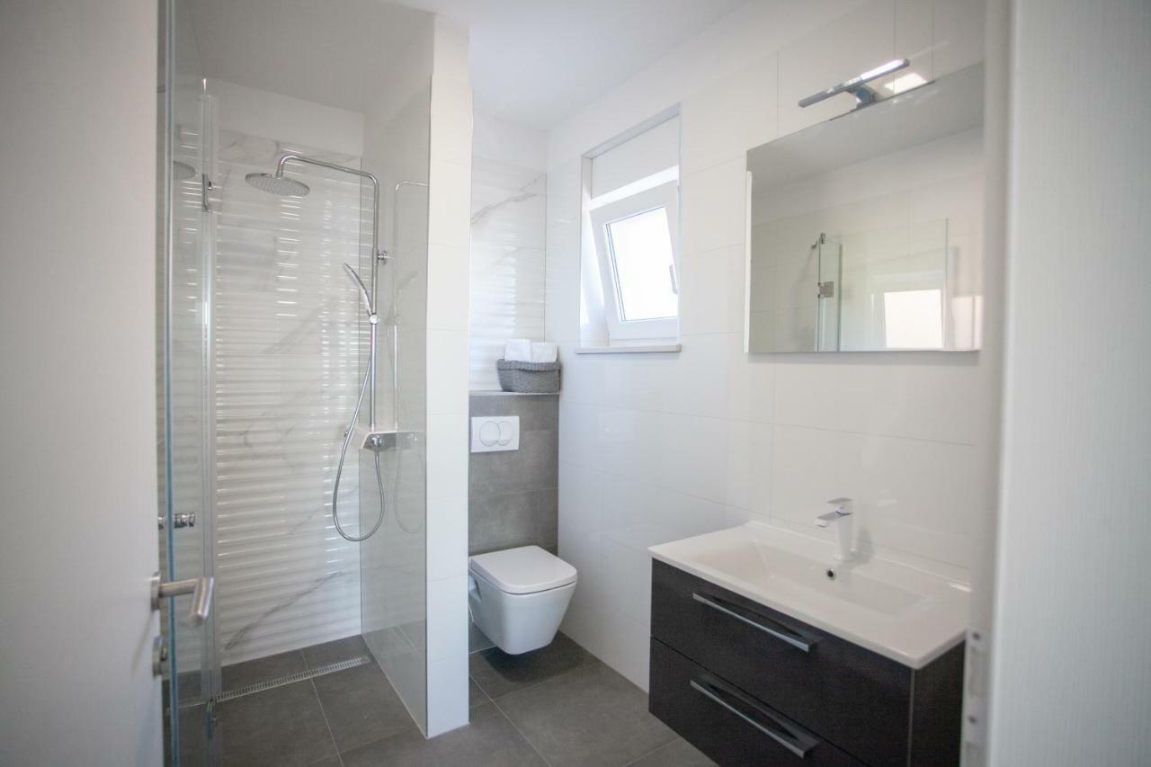 Luxury Apartments Beach Jesenice  Exterior foto